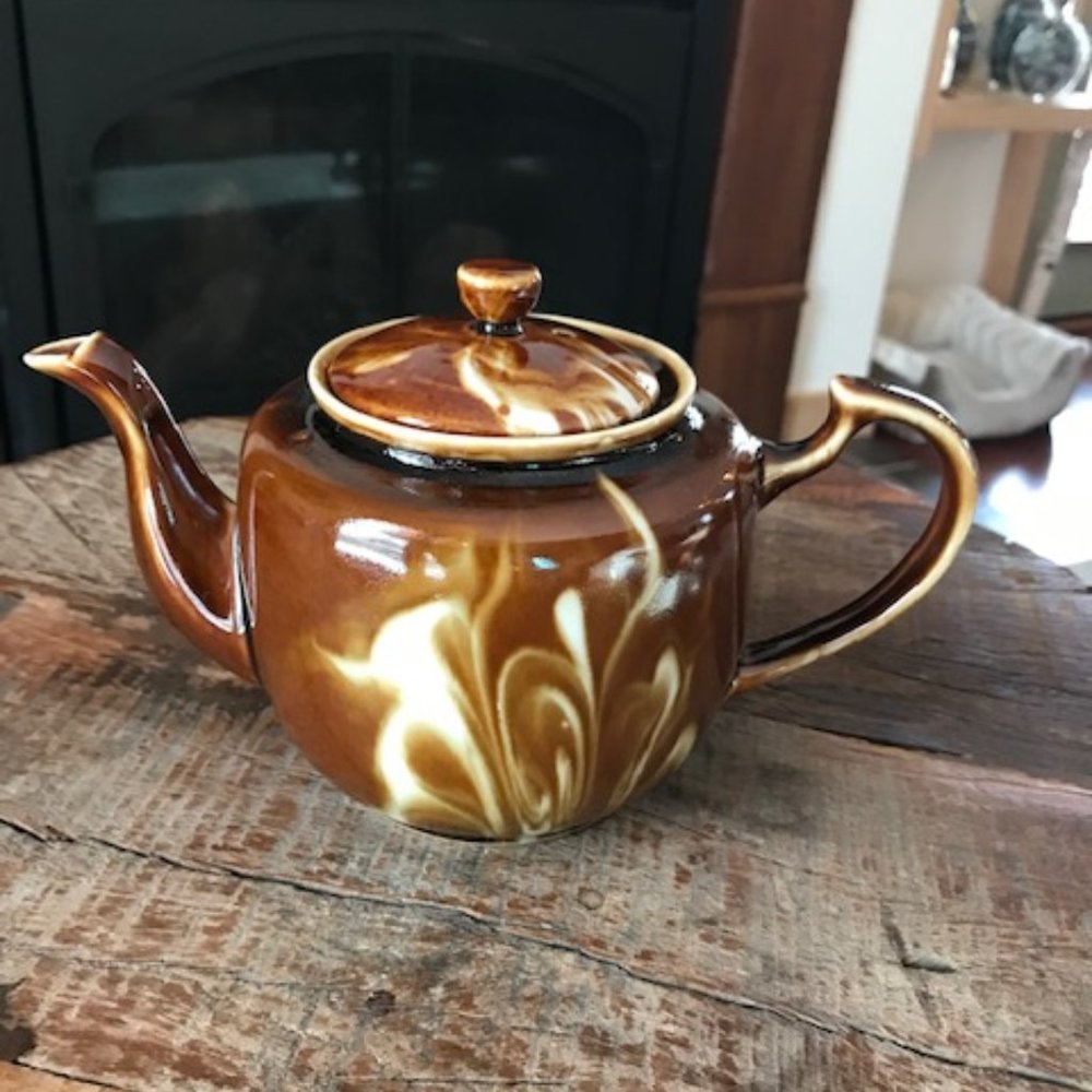 Vintage Vanilla Swirl Drip Glazed Ceramic Teapot